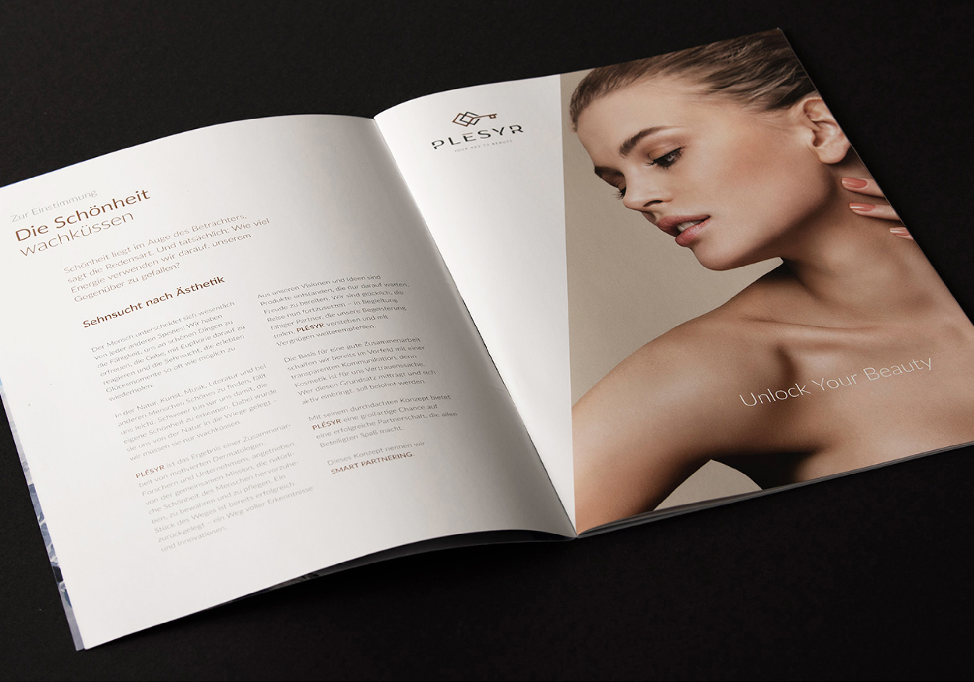 Broschüren Design für Plésyr Cosmetics